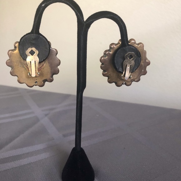 Star burst clip on vintage earrings NWOT - Picture 2 of 2